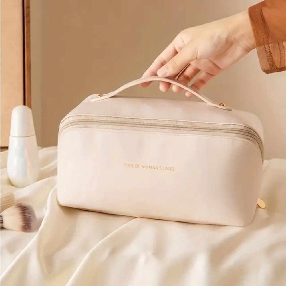 NEW Make Up Travel Toiletries Carry On Personal Bag 3 Separate Compartments - Picture 6 of 11